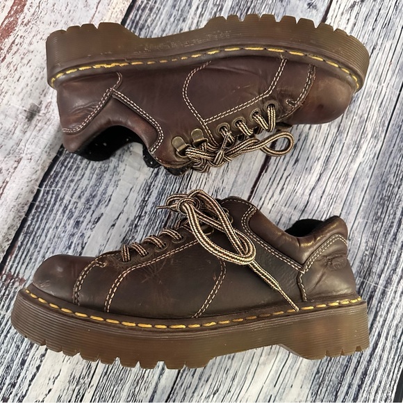 Vintage 90’s Dr. Marten’s 8312 Brown Leather Lace Up Chunky Shoes - Picture 2 of 10